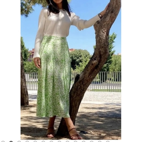 Faithfull The Brand Green Floral Midi Skirt – Size S - Ethically Made in Bali - Picture 3 of 6